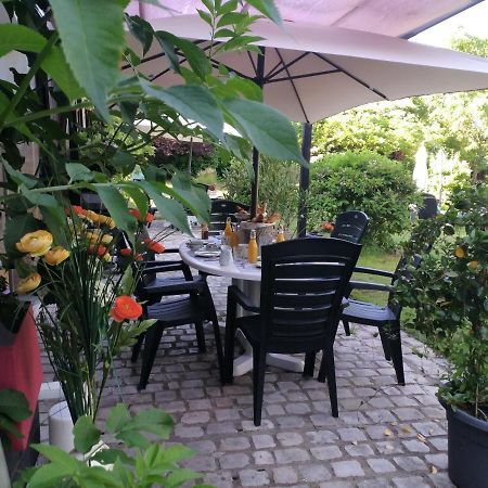 쉬농스 La Boiserie B&B 외부 사진