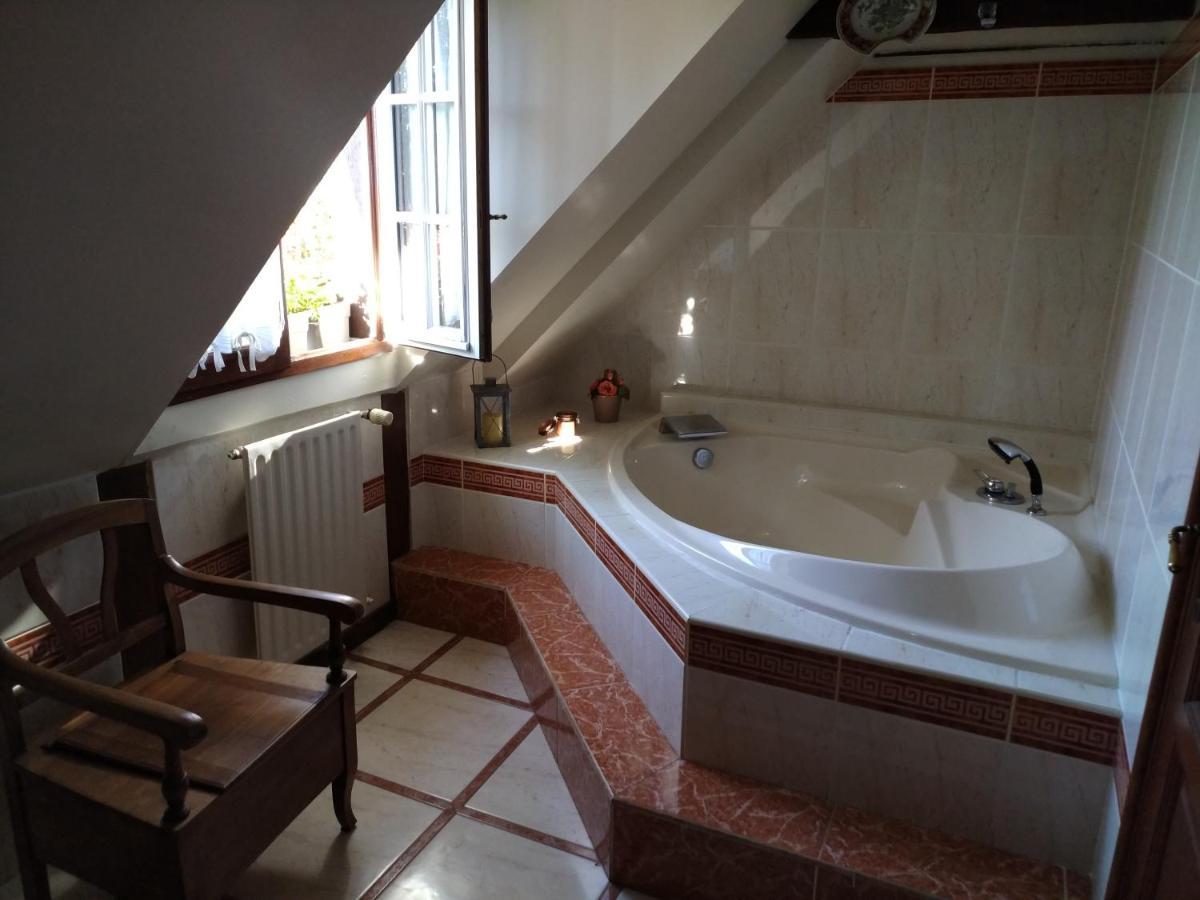 쉬농스 La Boiserie B&B 외부 사진