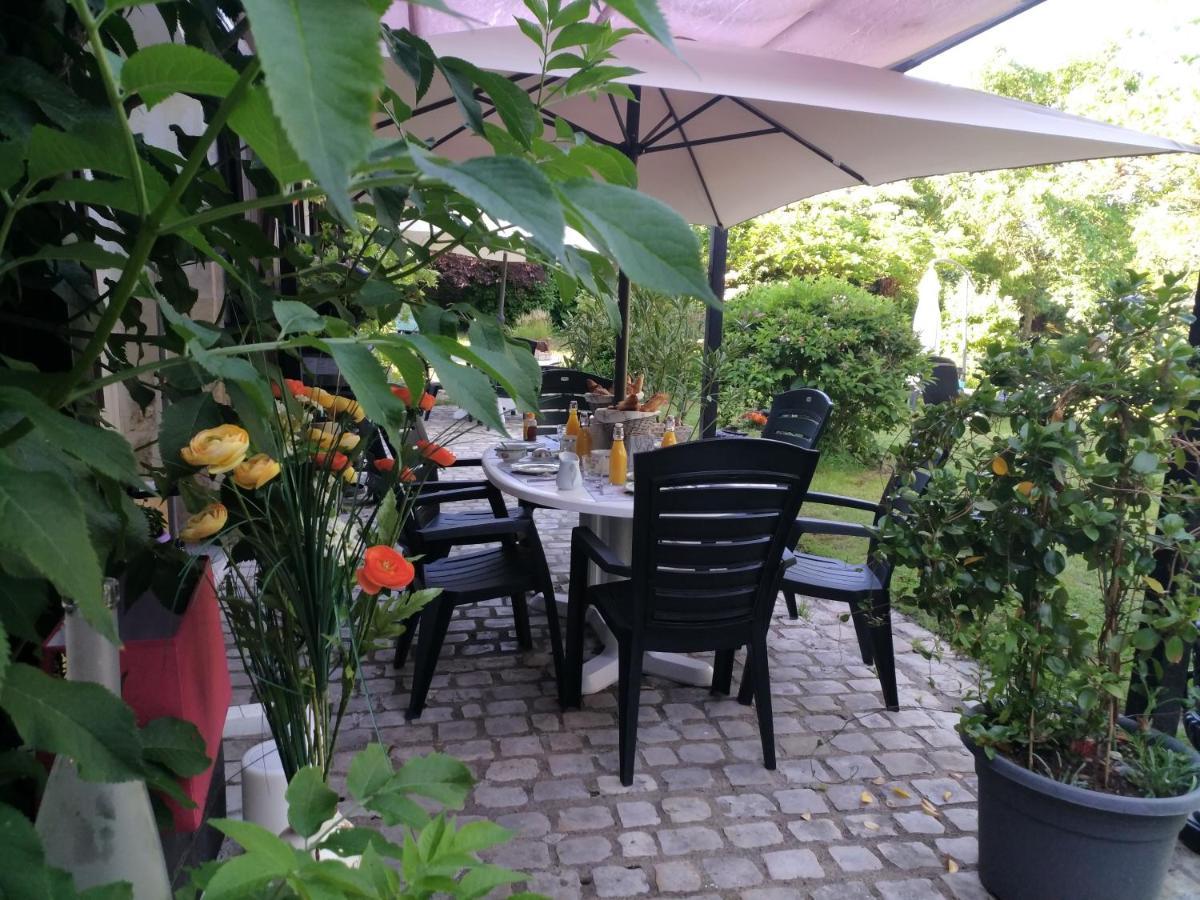 쉬농스 La Boiserie B&B 외부 사진