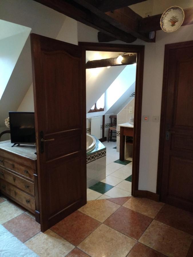 쉬농스 La Boiserie B&B 외부 사진